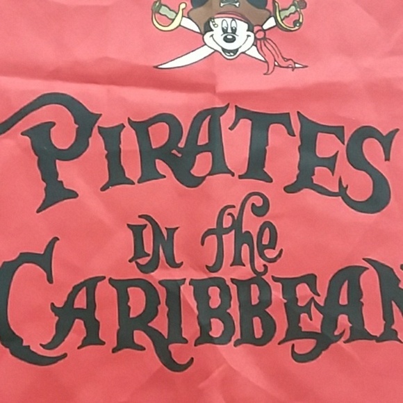 Disney Pirates of the Caribbean red bandana - Picture 2 of 5